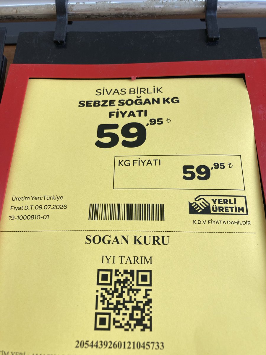 OmerMer96829907's tweet photo. soğan fiyatları her geçen gün katlamalı yükseliyor

soğanda kalite düşük ama kg fiyatı 60 TL olmuş

Eylülde 100 olur kışın 200 bandına yerleşir

Gıda terörüne dur diyen yok hal yasası çıksın isteyen yok

Aracı tefeciler kazansın diye her sistem aktif

kıtlık isteyenler tefeciler https://t.co/PHLPQFGDBU