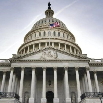 TheCryptoSquire's tweet photo. 🇺🇸🚨 BIG WEEK AHEAD 🚨🇺🇸

Coinbase CEO Brian Armstrong says the U.S. Congress is expected to move the CLARITY Act forward very soon.

For many, this could become one of the biggest milestones yet for XRP and the entire digital asset industry. https://t.co/t3OMEZ6nm1