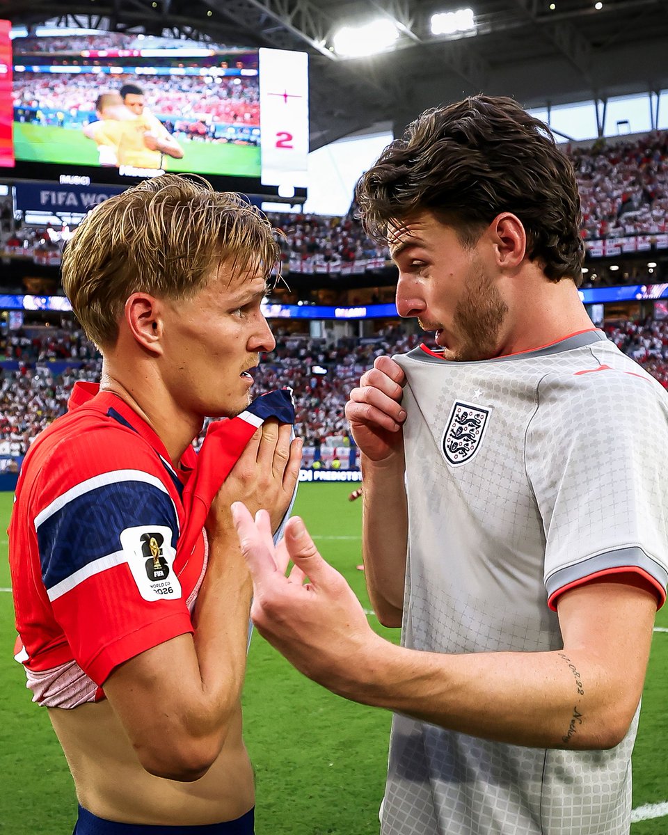 sanderssays's tweet photo. “I just wanted Martin Ødegaard to know he wasn’t standing there alone. Football can break your heart in one moment, but the people you share the journey with help put the pieces back together.”

Declan Rice https://t.co/uK7LKzBD2o