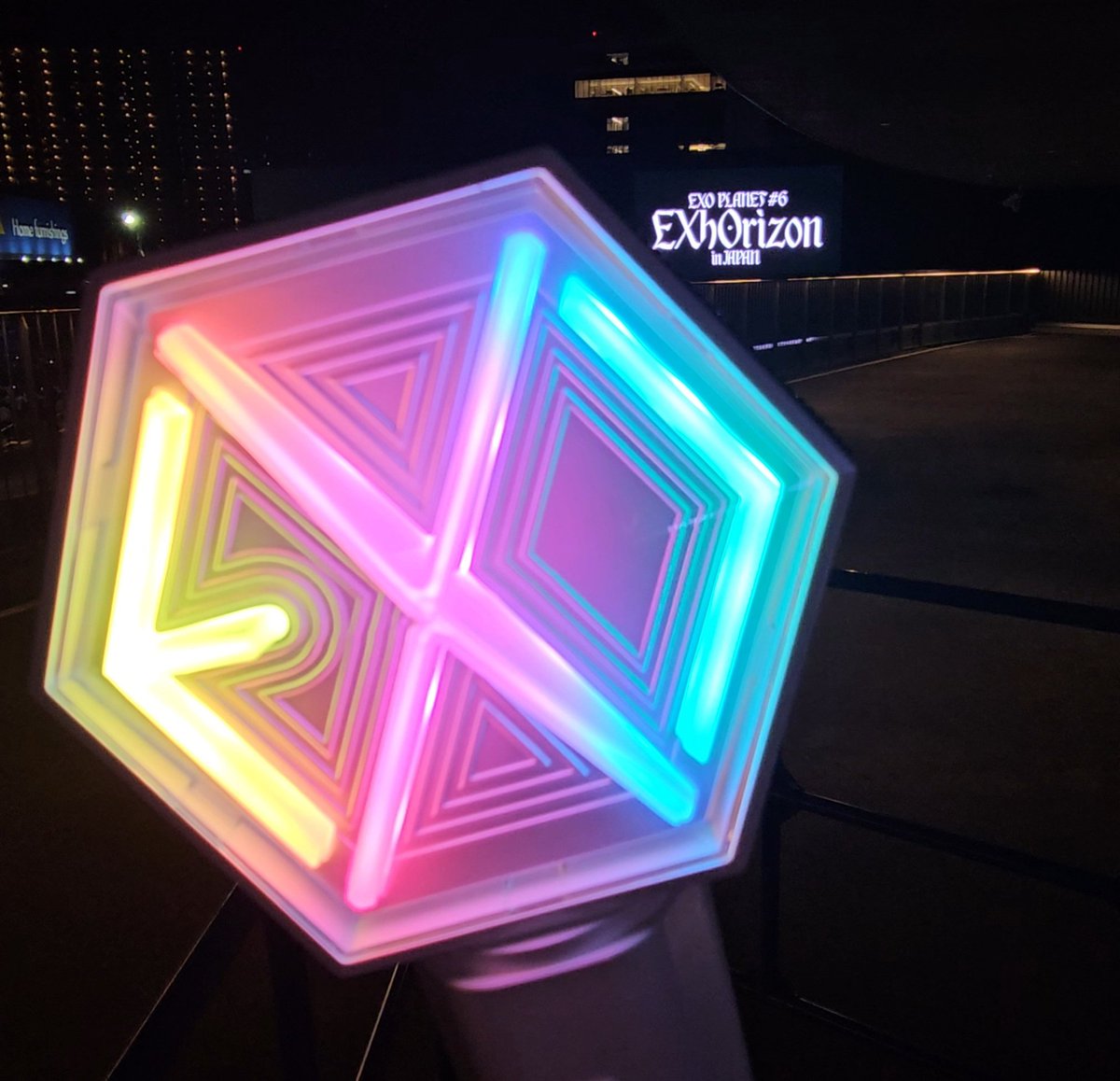 _MoffoM's tweet photo. EXO幸せな時間をありがとう🤍
EXO-L-JAPANでいられてめーっちゃ幸せ！！3都市6公演もしてくれて本当に感謝でした😭近いうちにまた会えるの楽しみにしてる！！！！ https://t.co/KMc3nIvfC8