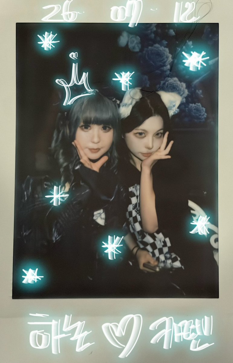 yourfirstcrush0's tweet photo. #하논아이거봐

무대를 핸드폰으로 찍은건 처음이였어요. 
미친사람같았어요 (positive) 
사진 업로드가 가능한지는 모르겟으나 
이 사진은 세상 모두가 봐야한다는 생각에.
저는 앞으로 님의 첫번째 와이프자리를 꿰차고 앉기 위해 최선을 다할것 ㅋ https://t.co/PuGc3ai4uQ