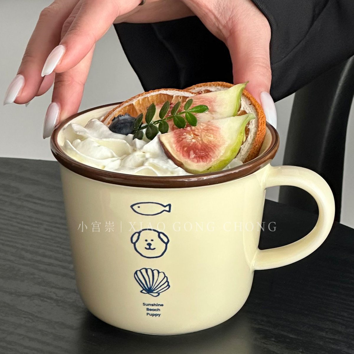 Xaver_Franz's tweet photo. My coffee order got wrong today, but the barista drew a tiny cat on the new one—my boyfriend saw it, swapped it with his latte, and we shared the "cat coffee" like it’s our secret. Small things hit different. https://t.co/Oys9CVIDji