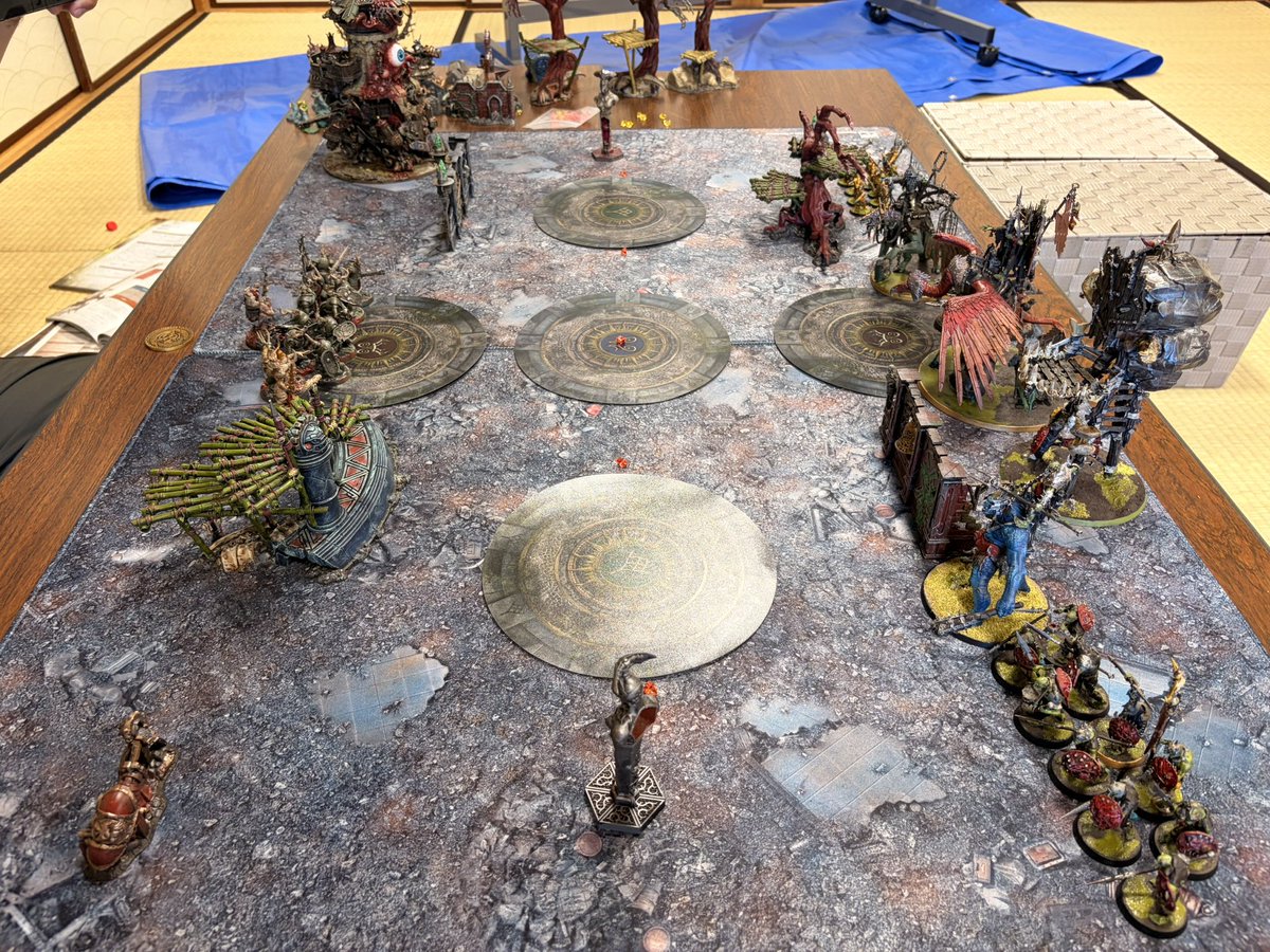 AGE_OF_SAGA's tweet photo. 今日は6人3卓でウォーハンマーAoS。朝から夜まで、通算3戦しました。楽しく盛り上がりました！
今日はクルールボゥイで。
その3。
#warhammer
#AoS
#ウォーハンマー https://t.co/N3Inl86ynr