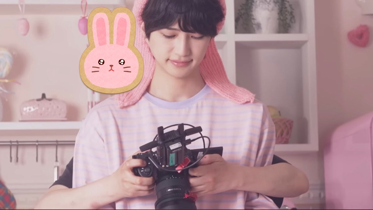 usapxpasu's tweet photo. たぃしょおちゃんにバックハグでお写真撮るお仕事うらやまﾋﾟｨね🐰💘
#前田大翔
#激LOVEシンフォニー

https://t.co/t4yi9kNeo8 https://t.co/mItYaMXq4q
