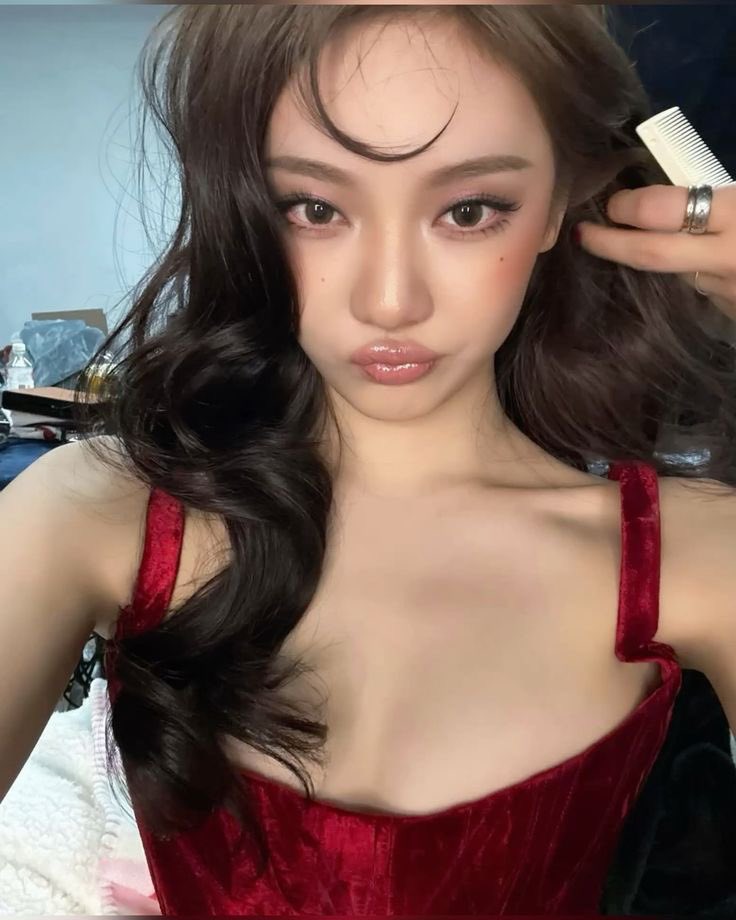 haeningies's tweet photo. can she recreate this https://t.co/8m7x7jaEdr