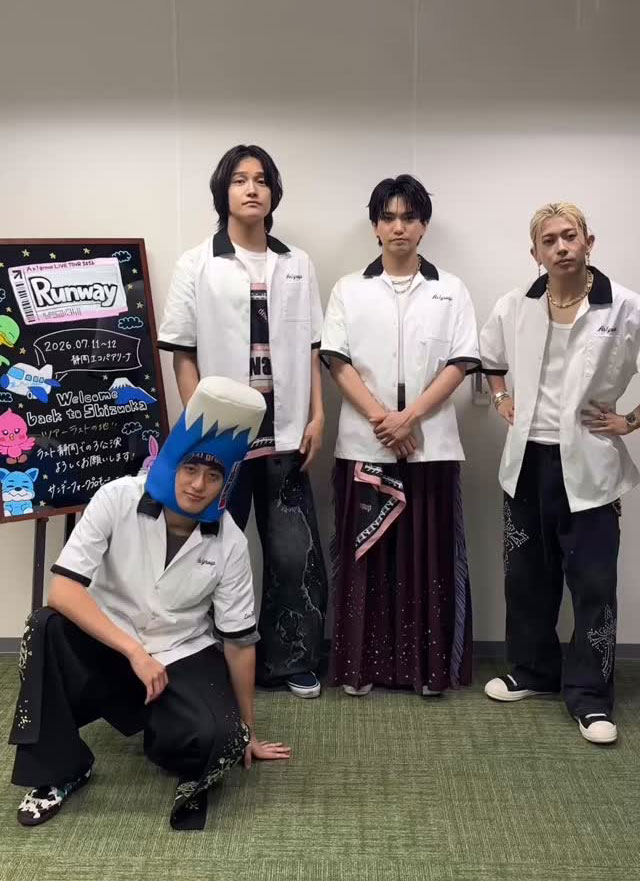 fanAegroup_info's tweet photo. ご声援ありがとうございました✨

全会場・全日程が無事終演いたしました。

ご来場いただいた皆さま、
そして各地から応援してくださった皆さまへ、
心より御礼申し上げます。

今後ともAぇ! groupへの
変わらぬご声援をよろしくお願いいたします。

#AぇツアーRunway
#Aぇǃgroup https://t.co/uTtnh8yLY1