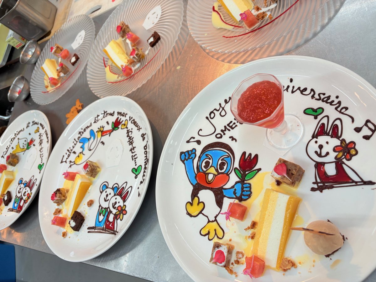 mari_chef's tweet photo. つば九郎？…今週もリクエストの多い週末でした(^^;
明日は定休日…チョッとゆっくりしますm(_ _)m
フォンドヴォー🐂…連荘の予定だったが週末に係るので休み明けに延期(´┏ρ┓`)=3 https://t.co/Gr3ejLTklo