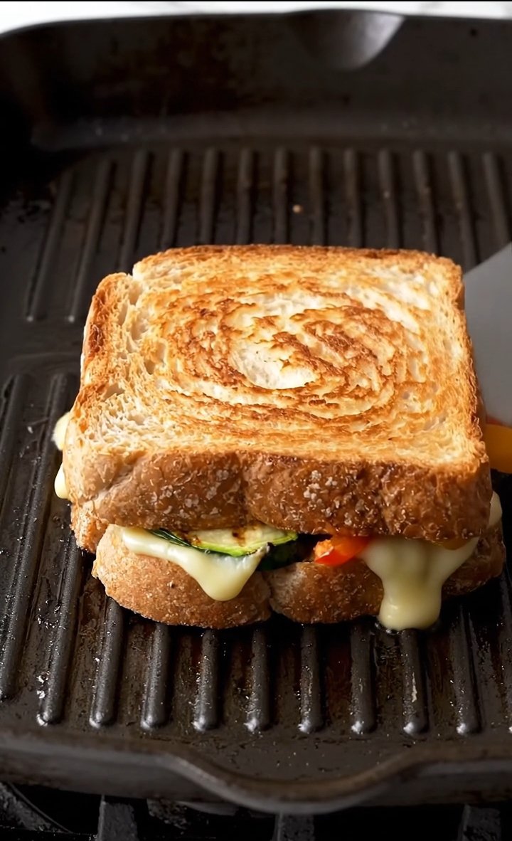easyrecipe12's tweet photo. Eat or skip 😋

#FoodFind #breakfastlooks #foodfriday #foodie #footiefoods #twt #tiktok #grilled #today #new https://t.co/uJoOwk09P3