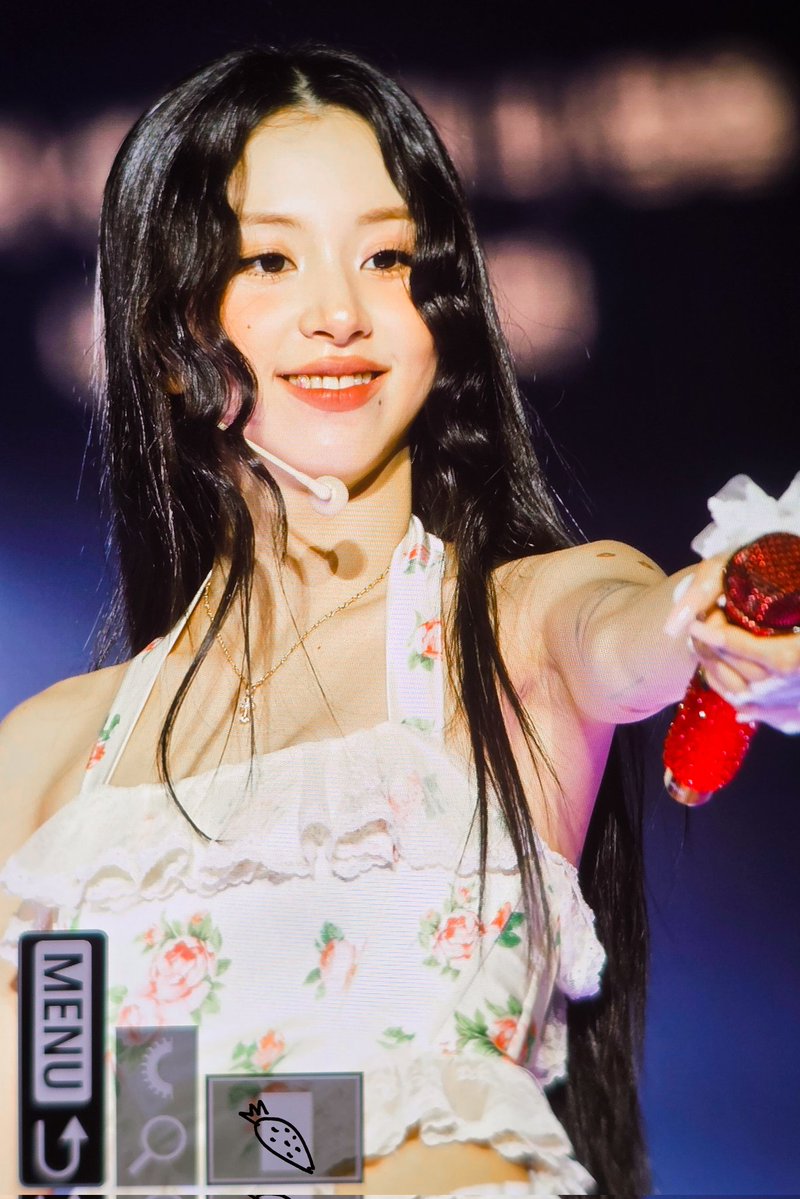 baby_chaeng99's tweet photo. 🍓딸기공주님🍓챙이🍓
260712

채영아💕
🐣
진짜 졸귀

#채영 #CHAEYOUNG #チェヨン
#TWICE #트와이스 https://t.co/dS38k151Cx