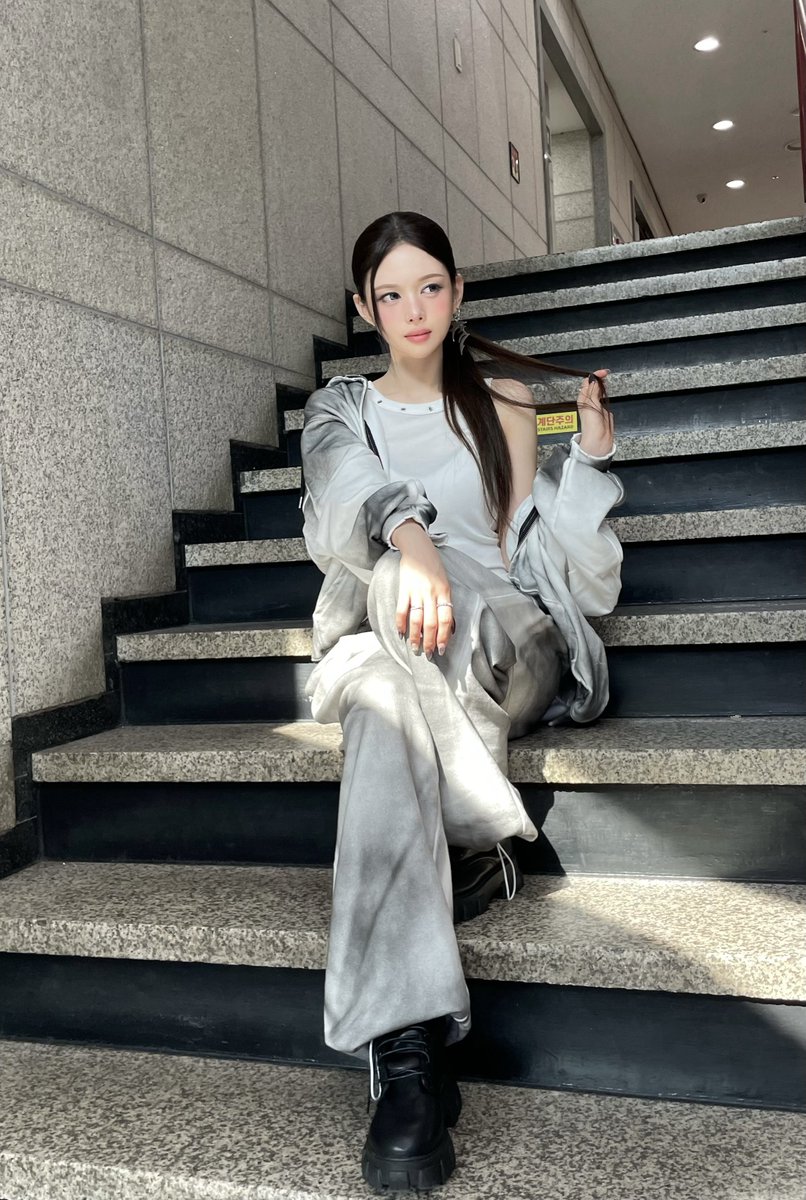 udtt_official's tweet photo. [#한채희]

🎀오늘은 인기가요🎀

#UDTT #우당탕탕소녀단 
#HANCHAEHEE #VIPER https://t.co/qSlWTIYrB2
