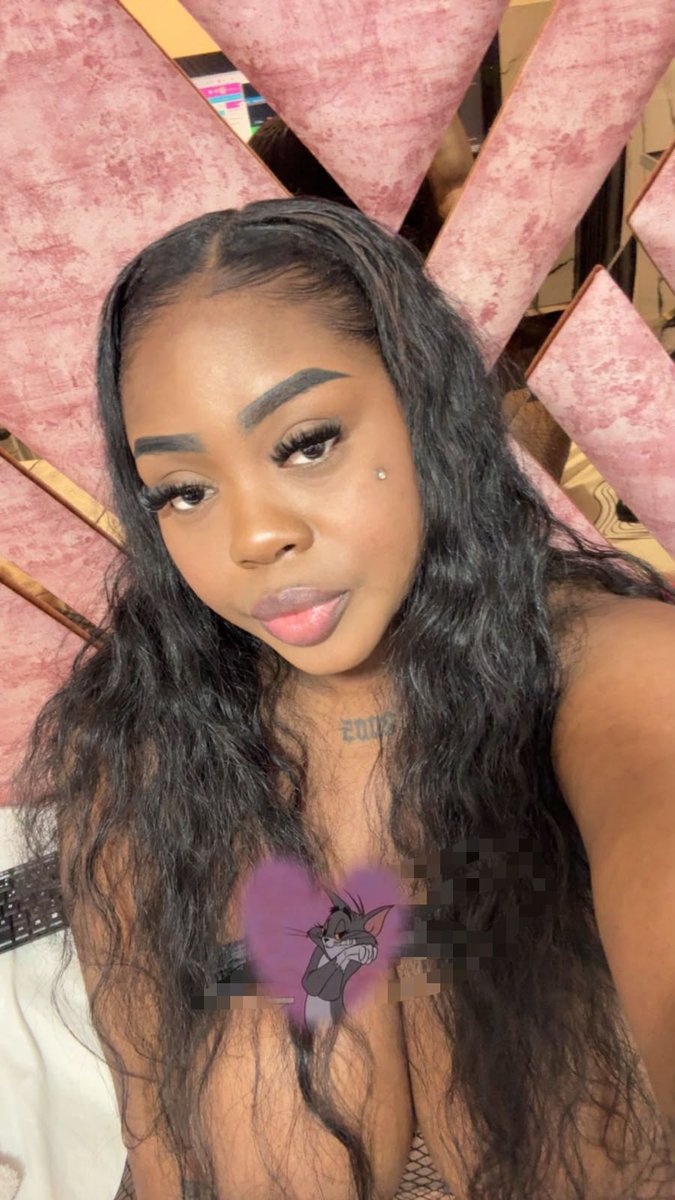 MiaAlvares8's tweet photo. I want you to touch me so much baby😈
#bigbutt #bigtits #black #PVT #latina #cum #squirt #latina https://t.co/derx0rA4rn
@Stripchat_Latam
#RT #NSFW
@stripchat
@stripchatgirl https://t.co/dgnHTeVhfO