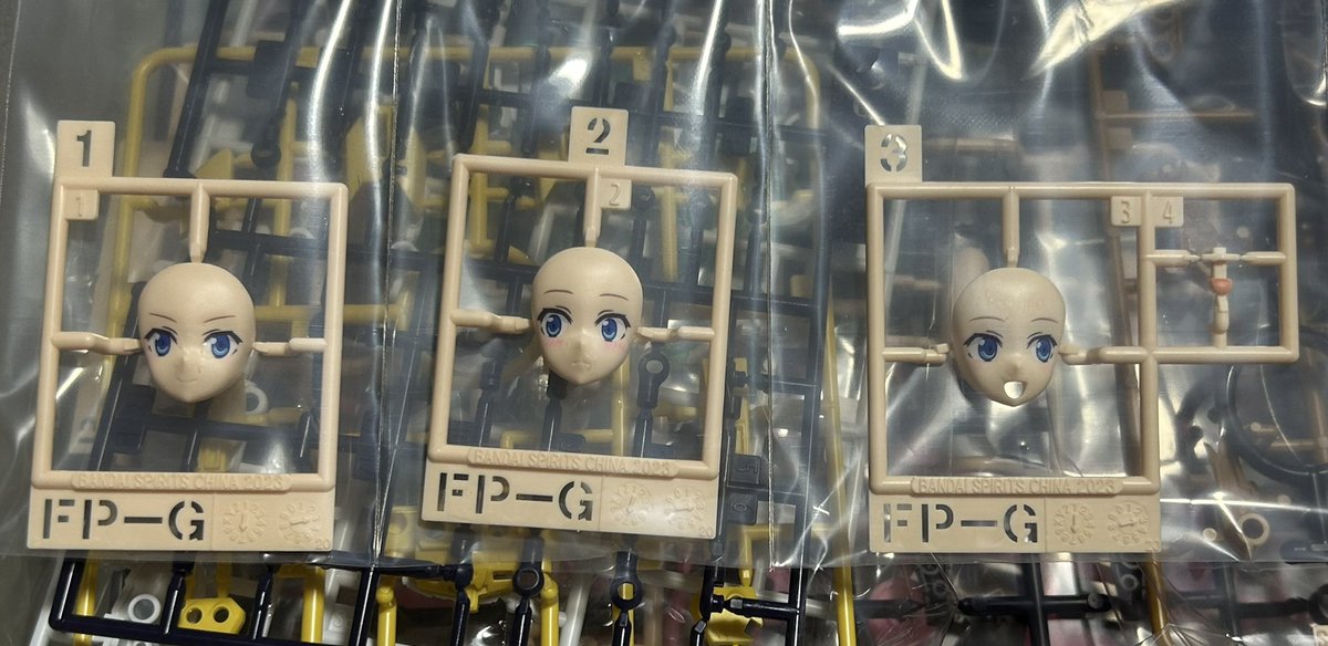 amagappa_2001's tweet photo. あばたーふみな開けてみたらフェイスが完成品入ってるの神すぎる
デカールヘタクソ勢の救世主か！？
マジで助かる https://t.co/o44DPQNu02