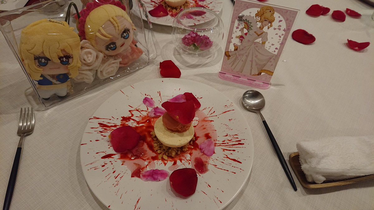 mochamilly's tweet photo. 今日は柏のリアンさんで、ベルばらコラボランチ！ストーリーに沿った拘りのメニューが凄くて、味も見た目も最高でした✨
次回もまた行きたいです😆 https://t.co/3lB3uPQn6R