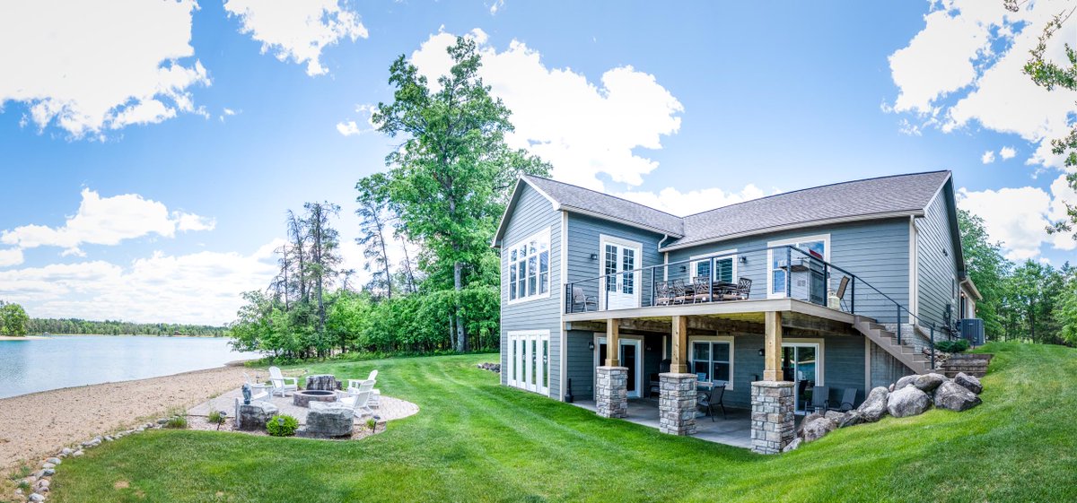 forestdunesgolf's tweet photo. One of the most popular cottages over the years has been the Warbler.  Located on Lake AuSable with a landscaped fire pit, it's the perfect hang for a post round cigar and beverage under a bowl of stars.  The Warbler sleeps eight and features a spacious deck, walkout lower level and gathering space on both floors.  For a group of 16, pair the Warbler with the Loon which is located right next door.  Fill out a Stay & Play inquiry to check availability and receive a price quote for your desired itinerary.  https://t.co/tB7ZMZB3mt