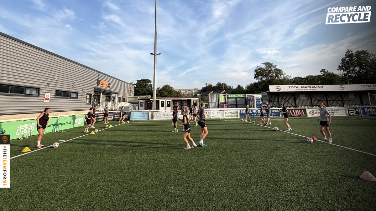 MUFCWomen's tweet photo. 💪 Working hard. https://t.co/rwN1k3GSYb