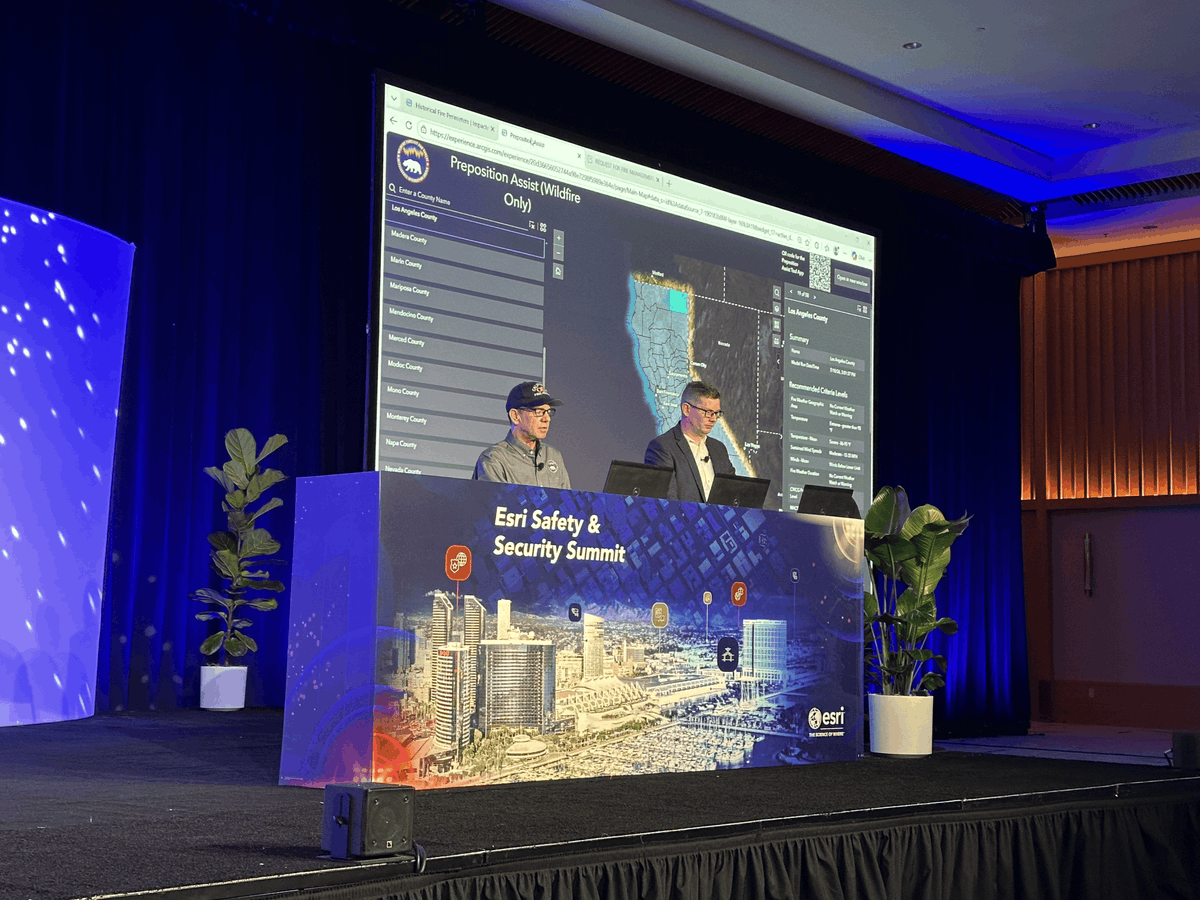GISPublicSafety's tweet photo. #ES32026 day two! Great presentation from Cal OES on how #GIS is empowering emergency management through shared solutions! More presentations to come from Scottish Police Authority, Washington DC Fire and EMS, American Red Cross, and more!
View agenda: https://t.co/cNDmOIcSEJ https://t.co/DeStrK0Qap