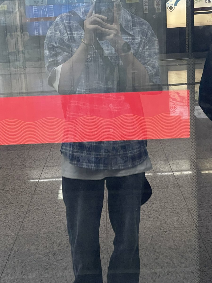 Bert_ggx's tweet photo. 还我萌萌的小男孩时期😭 https://t.co/nMlWin6l43