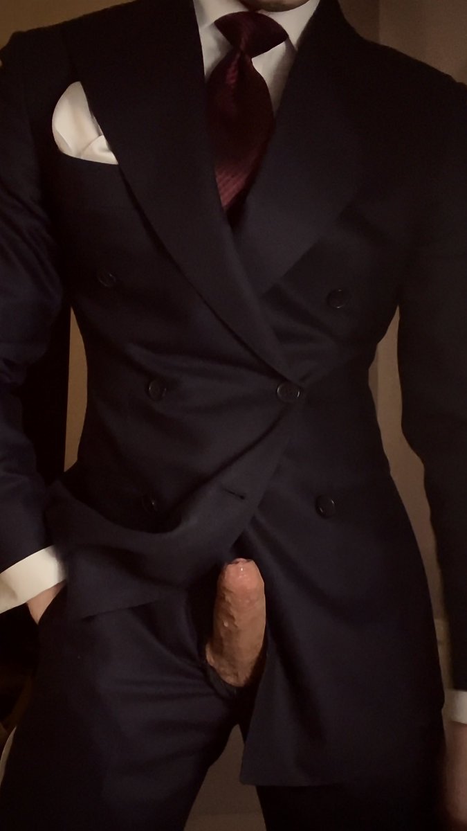 MasterWSuited's tweet photo. @Cinqfleches The perfect lube for me to breed him with. https://t.co/pKX5tBBDKq