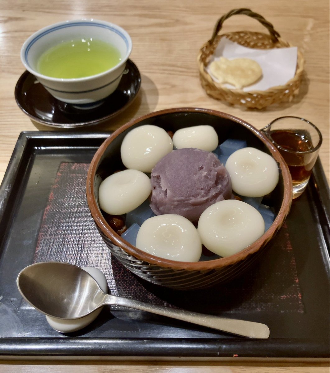 ケニマリ/keniamariliaさんのお着物生地スカートに西陣織帯のバッグで