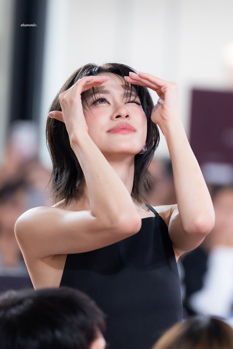 ShareNlv's tweet photo. 🦊🧡 แล้วจะไม่ให้รักได้ยังไง

EMI 1ST TIME CHIANGRAI X INFINITY
#InfinityMedicalClinicxEmi https://t.co/518xZTYrr7