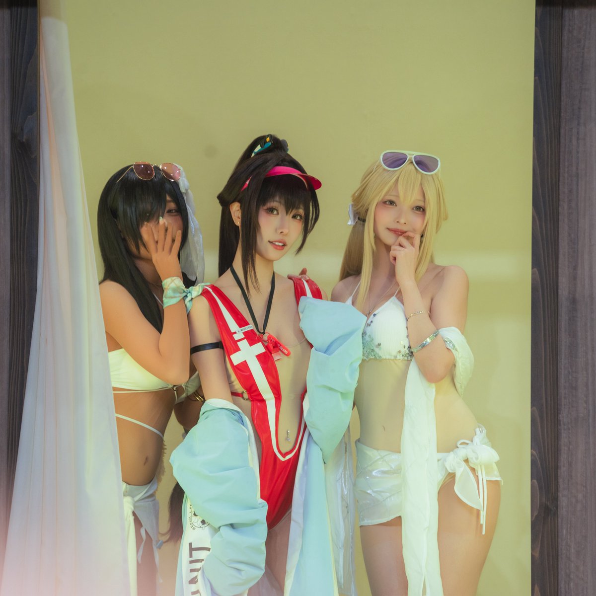 ethyl_alcoho's tweet photo. 2
ナガ（リング・アンサンブル）:@Etocha_cos 
マルチャーナ:@Ely_eee 
ティア:@suzuran_ro https://t.co/WLMn8RW4YS