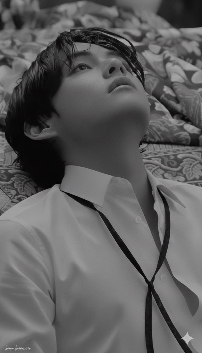 BTS_TAEGB's tweet photo. Waiting..... 🫂 https://t.co/oNLCryuATE