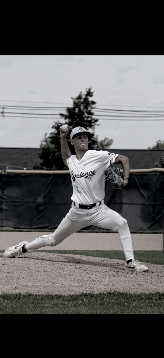 Armandoben8's tweet photo. 17 u travel ball pitching stats currently:
27.1 IP 
7 H
5 ER
1.28 ERA
37 K
0.915 WHIP
.064 BAA

Team record : 14-1 https://t.co/TCAkwGM8u9