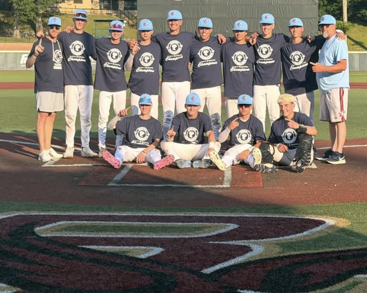 Armandoben8's tweet photo. 17 u travel ball pitching stats currently:
27.1 IP 
7 H
5 ER
1.28 ERA
37 K
0.915 WHIP
.064 BAA

Team record : 14-1 https://t.co/TCAkwGM8u9
