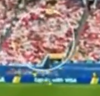 NautilusLoyal's tweet photo. @MyLordBebo Where is the ball? 😭 https://t.co/RgccF6Mcx1