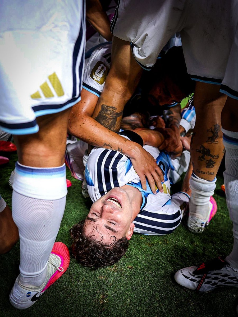 nocontextfooty's tweet photo. https://t.co/2BGGPtWpOD