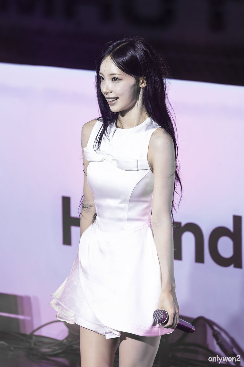 onlywon2_'s tweet photo. 260711 Hyundai N Festival 2p

#원이 #리센느 #WONI #RESCENE https://t.co/fkyDIswNw0