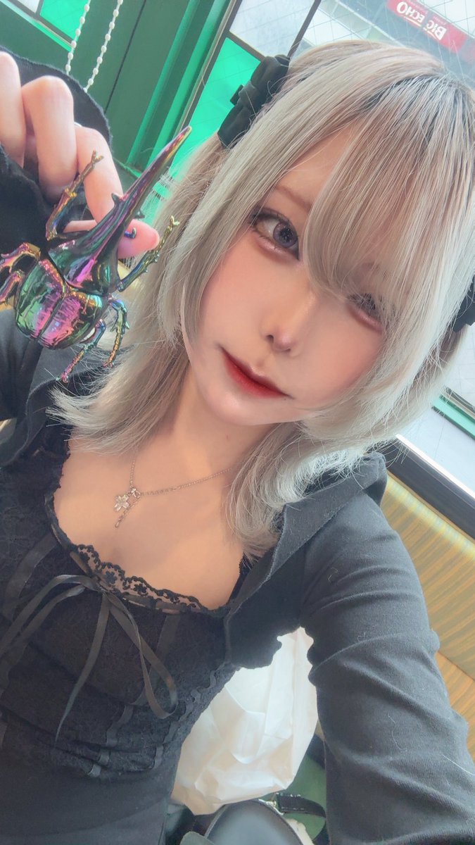 __ii__20's tweet photo. 虹色ヘラクレスです https://t.co/kUfADvGiUr