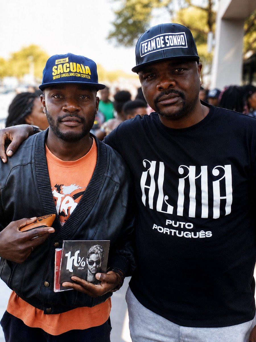 SacuaiaOneMic's tweet photo. Por Angola e pela cultura! 🇦🇴

📸 Instagram:
https://t.co/mMxJnjJx7i

▶️ YouTube:
https://t.co/z8sqDIwWOM

𝕏 X:
https://t.co/L1NeN6SiRY

🎵 TikTok:
https://t.co/DzJ84kY5Wt

#SacuaiaOneMic #CulturaAngolana https://t.co/dejBSy7fv9