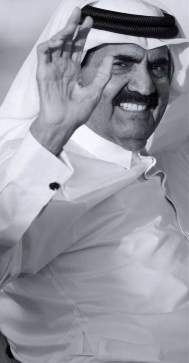 NBH8881's tweet photo. عظم الله اجر الوطن💔..
فقيـد قلوبنـا ووطنـا … https://t.co/1xFvbOUiBx