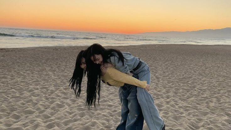 yawnjeong's tweet photo. Ruin the friendship/Ruin my life
— a short #winrina au 

For the first time in three years, parehas single si Saint at ang kanyang teammate na si Keon.

At ang tanong ng bayan: may mangyayari ba sa kanila or hanggang friends lang talaga? https://t.co/0I9YMbK8YX