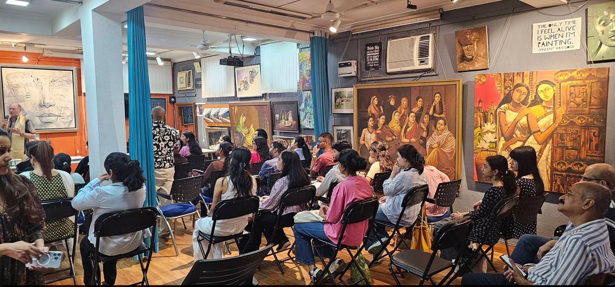 dcaart's tweet photo. An Inspiring Sunday of Art, Learning &amp; Global Exchange! 🎨🌍

We were delighted to host an enriching Collage International Edition – Art Talk &amp; Live Demonstration with the renowned artist Yuri Mikhailovih Kislitsin. https://t.co/oR22GNpKFt