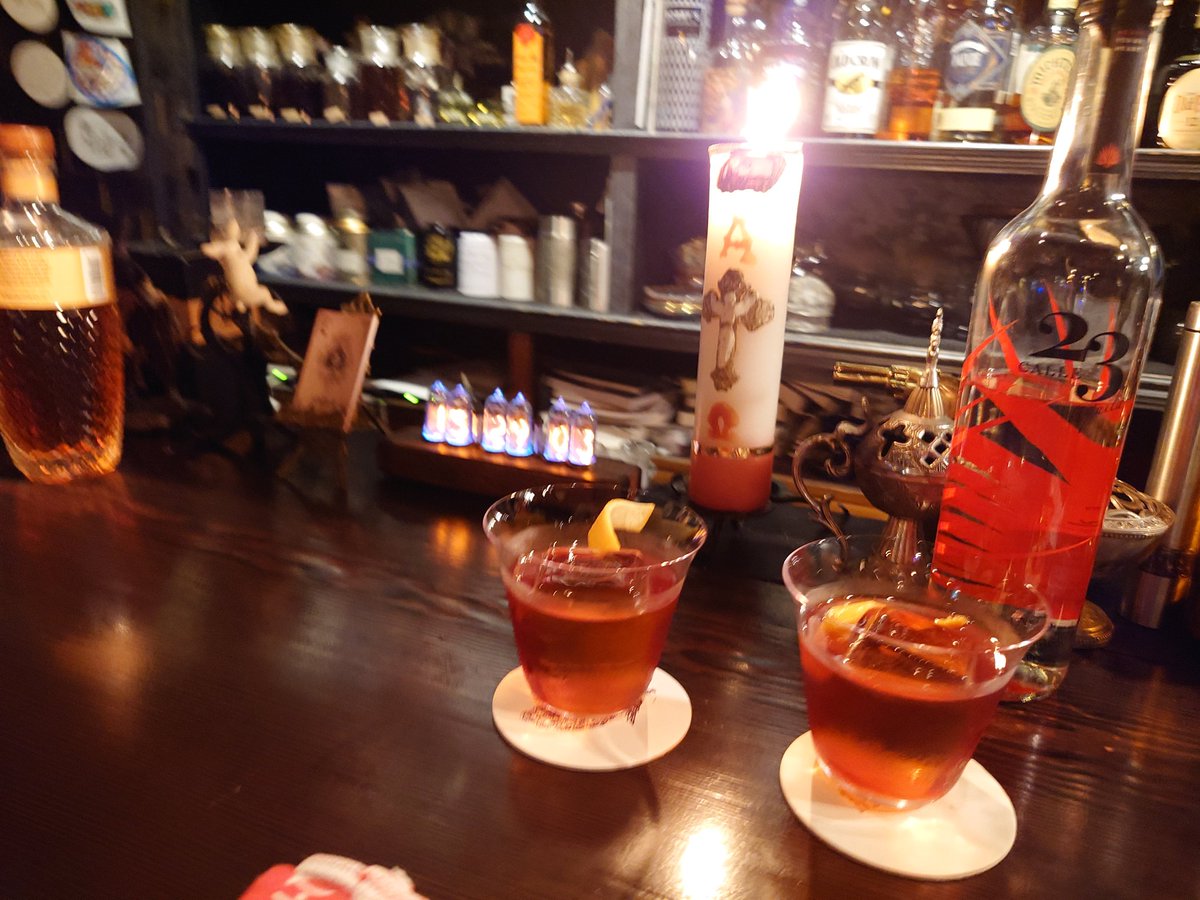 tueusamanu's tweet photo. 水曜からひたすらカジェ飲んでる
カクテルは2杯ずつ笑
知らない人からはお近づきになりたくない人の飲み方だな爆
#MADHATTER
#CALLE23 https://t.co/GmKWdXAtVQ