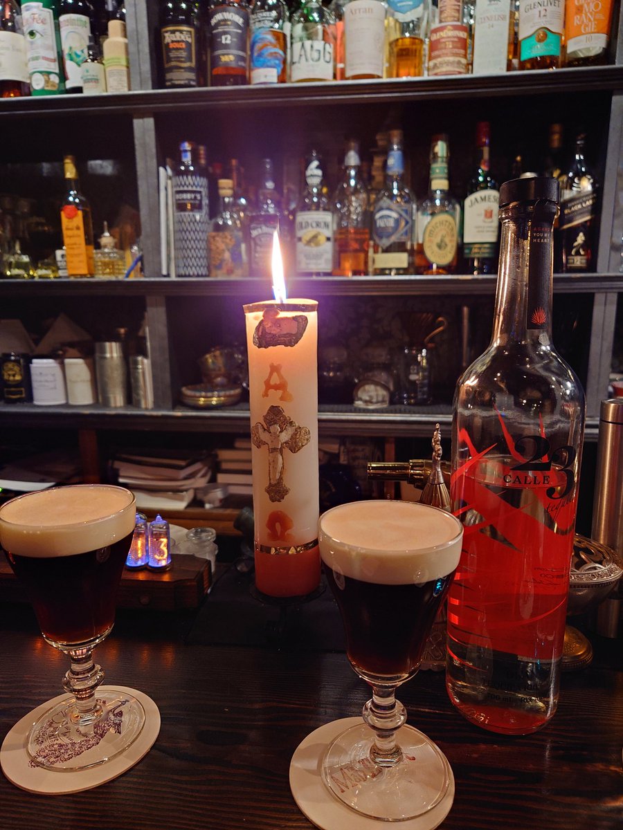 tueusamanu's tweet photo. 水曜からひたすらカジェ飲んでる
カクテルは2杯ずつ笑
知らない人からはお近づきになりたくない人の飲み方だな爆
#MADHATTER
#CALLE23 https://t.co/GmKWdXAtVQ