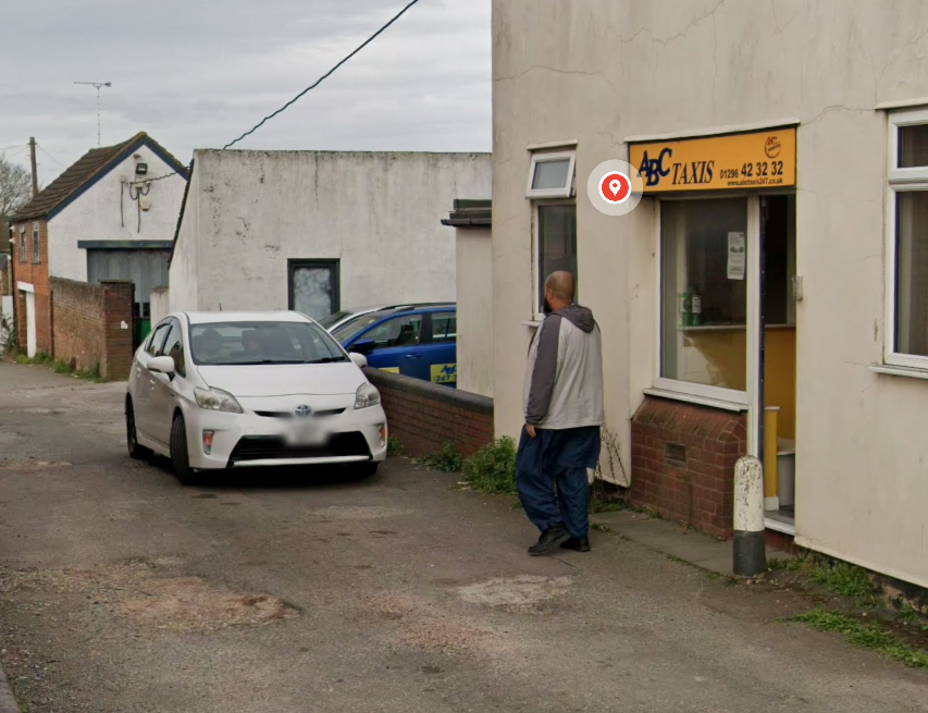 UKDecline's tweet photo. 🚨 Two separate deep-dives have now led me back to the same place:

Buckinghamshire taxi and school-transport companies.

Four Bucks Council transport suppliers I’ve been tracking also appear on the current Skilled Worker sponsor list:

ABC Taxis 247 Ltd £2.50m 
TWK Ltd £10.92m 
Red Rose Travel Ltd £8.37m
Citywise Travel Ltd £207k