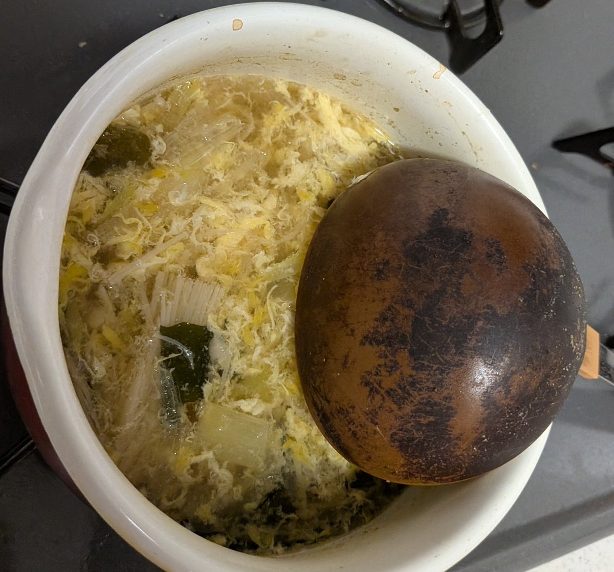 minty4121's tweet photo. 今日も手抜き⋯
近所に新しく出来たスーパー、肉が安かったのでお家焼肉と卵スープ。
夏だね⋯

#お家焼肉 #ごはん部 https://t.co/xzUYUcU8qS