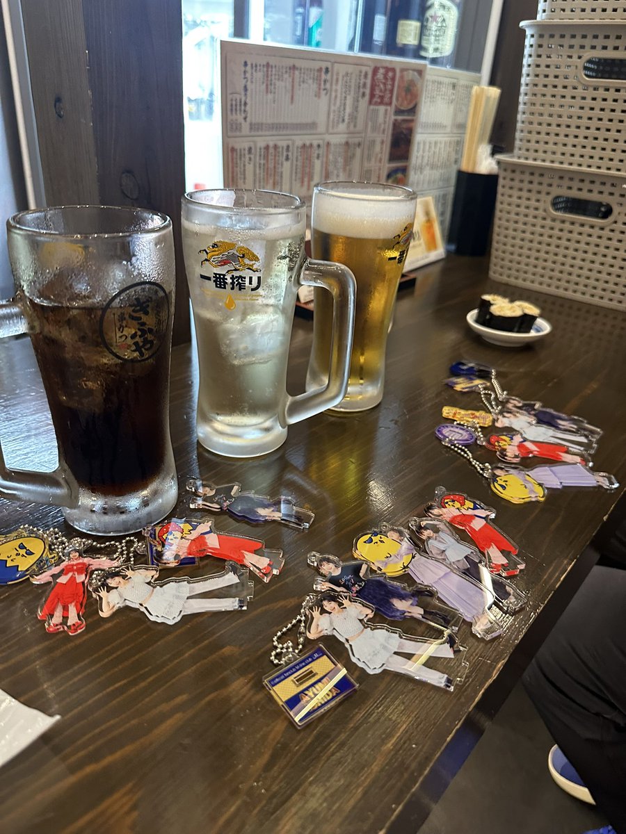 iw_mm's tweet photo. ガチキラもうほんと楽しかったー！！あんなずっと爆笑なことある？🤔亜佑美ちゃんかわいかったな〜💙

公演後もたのしかった〜！🫶🏻 https://t.co/wI7OkJeItG