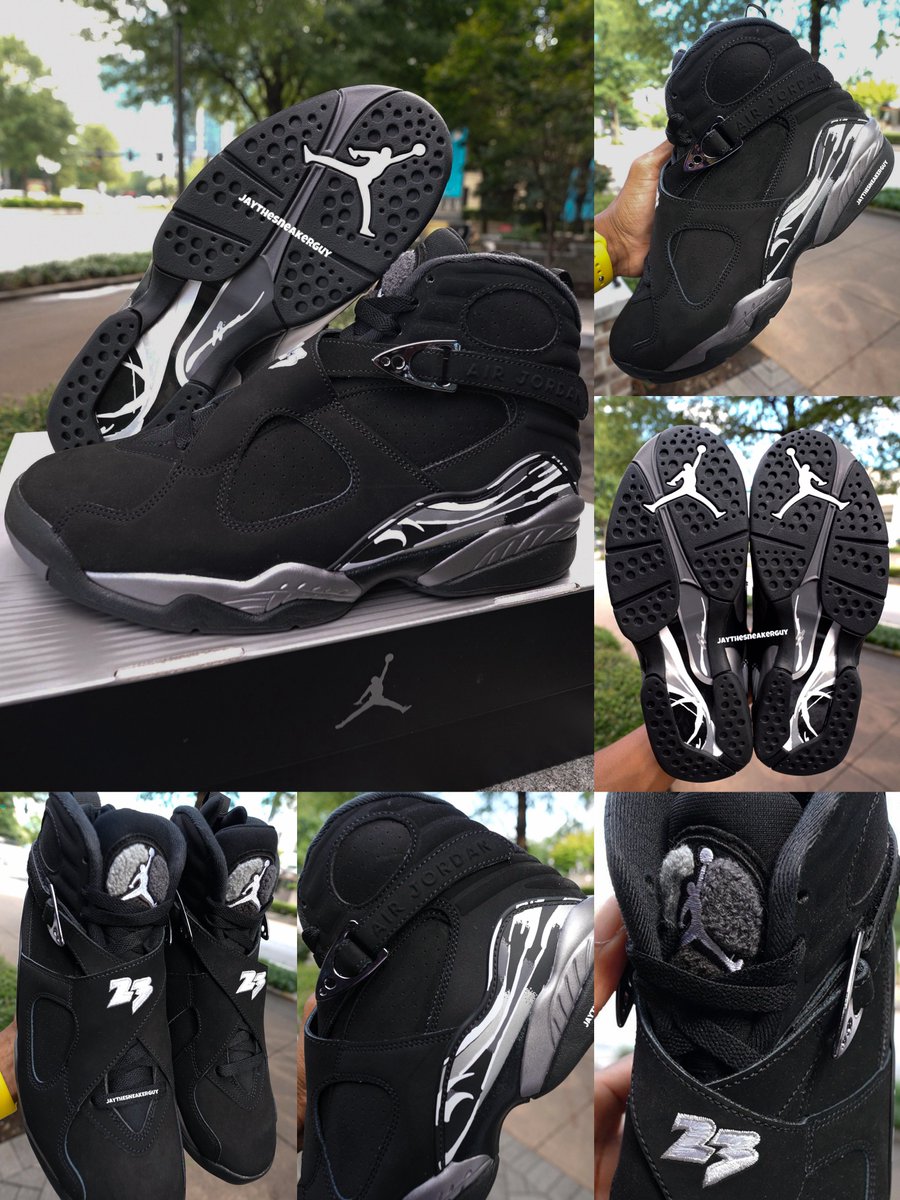 zSneakerHeadz's tweet photo. IN-HAND LOOK: 2026 “Chrome” Air Jordan 8 🪙🎱
Releasing on September 12 in full-family sizing. 

📸: @THEREALJTSG https://t.co/KquaZtrjbk