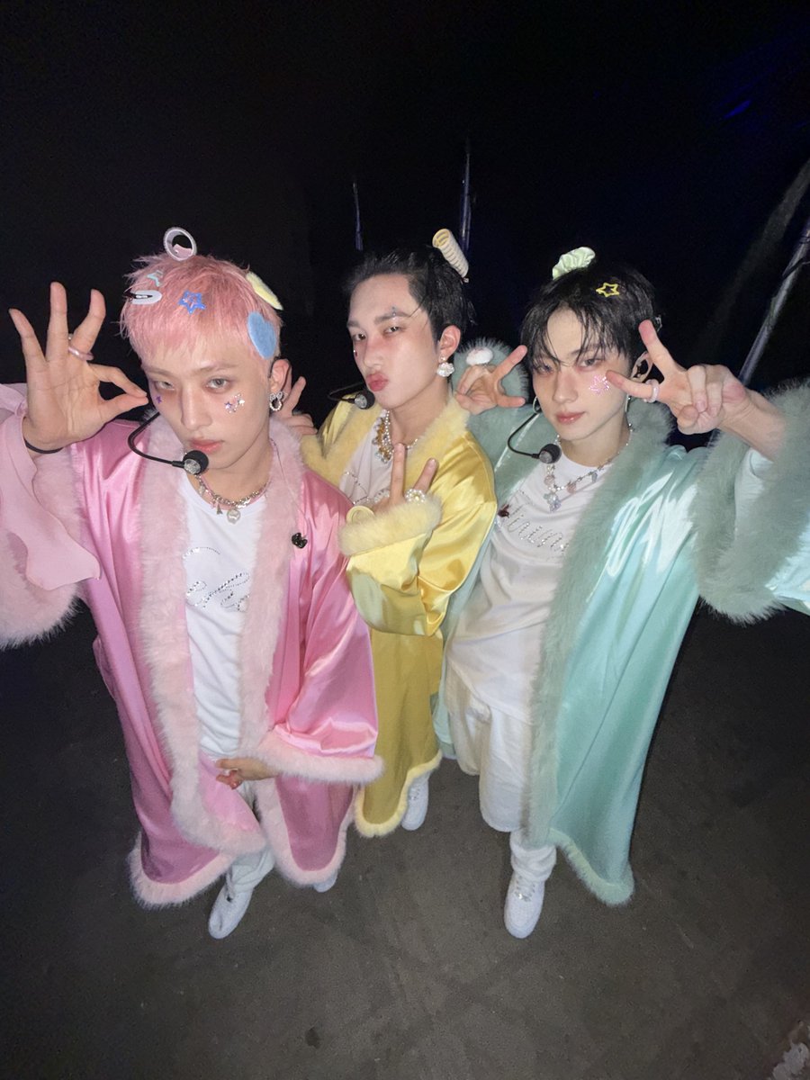 P1Harmony tweet media