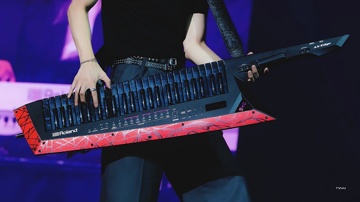 ryuuzzang's tweet photo. 260628 〈The Xcape〉 DAY 2 🤯

#Ode #오드 #오승민
#XdinaryHeroes #엑스디너리히어로즈 https://t.co/xOtZUcHAec