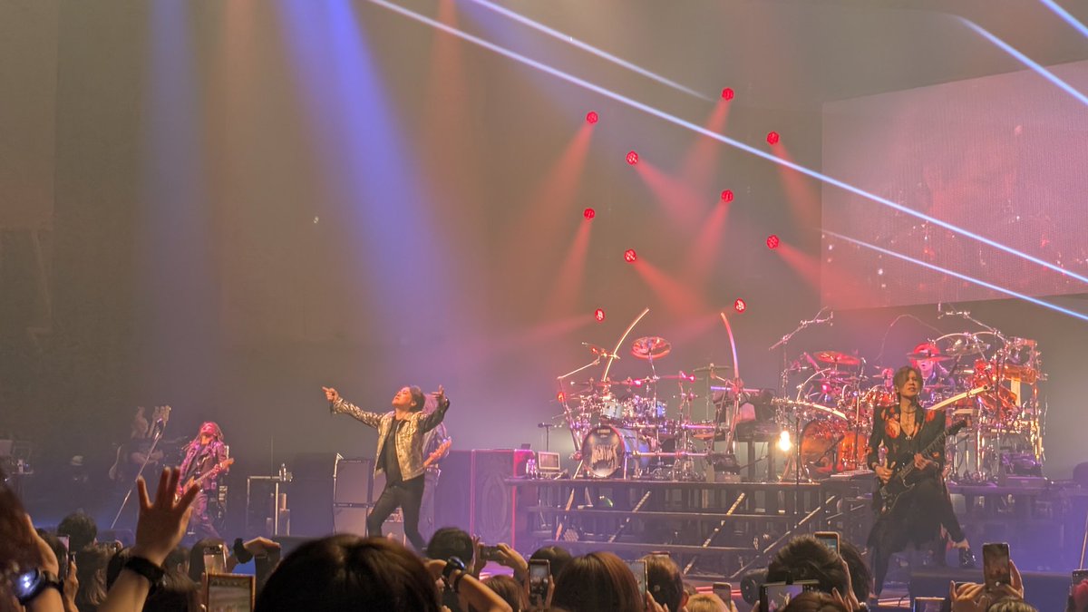 truth1019's tweet photo. #LUNAPIC #LUNASEA 
#UNENDINGJOURNEY #パシフィコ横浜 https://t.co/oFTMd0tMsE