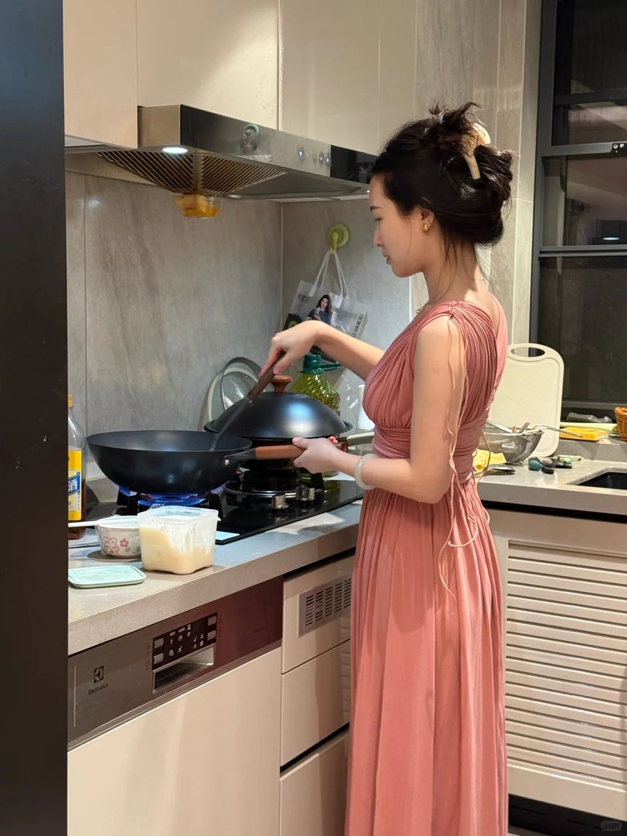 shlmfq's tweet photo. 我就是喜欢这种不管什么时候回来都有老婆大人给做饭的感觉，感谢我的老婆～ https://t.co/UG7xKULwBx