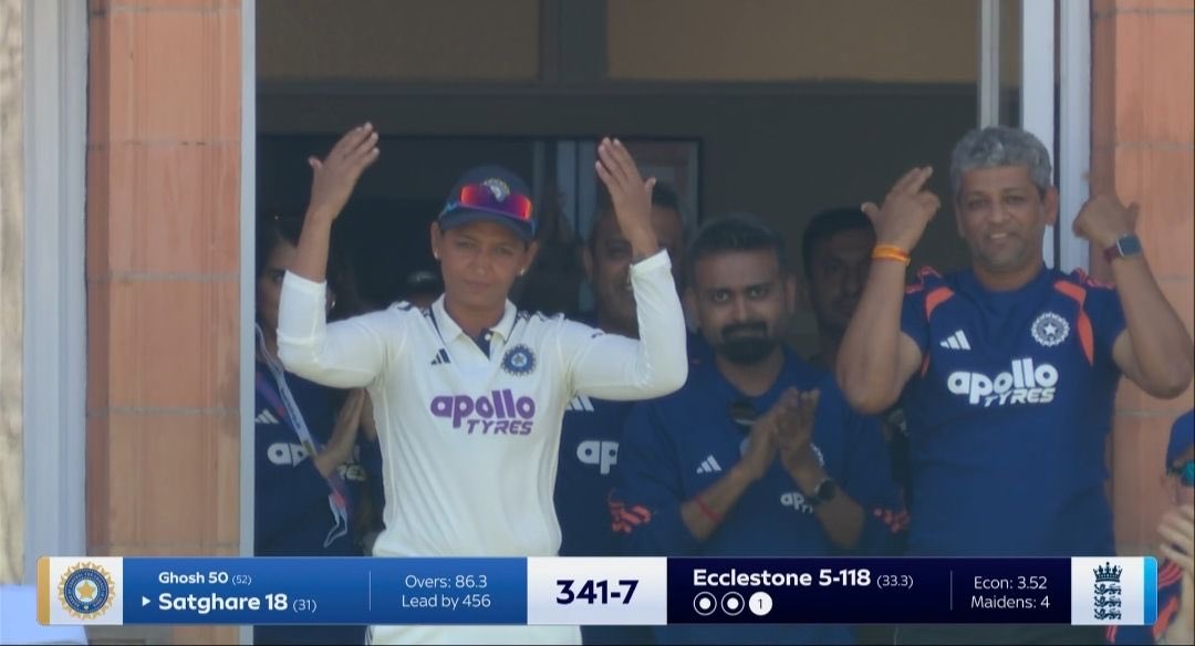 mufaddal_vohra's tweet photo. TEAM INDIA DECLARES AT THE LORD’S. 

- England need a mammoth 457 in the 4th innings. https://t.co/MbHQ1kRpij