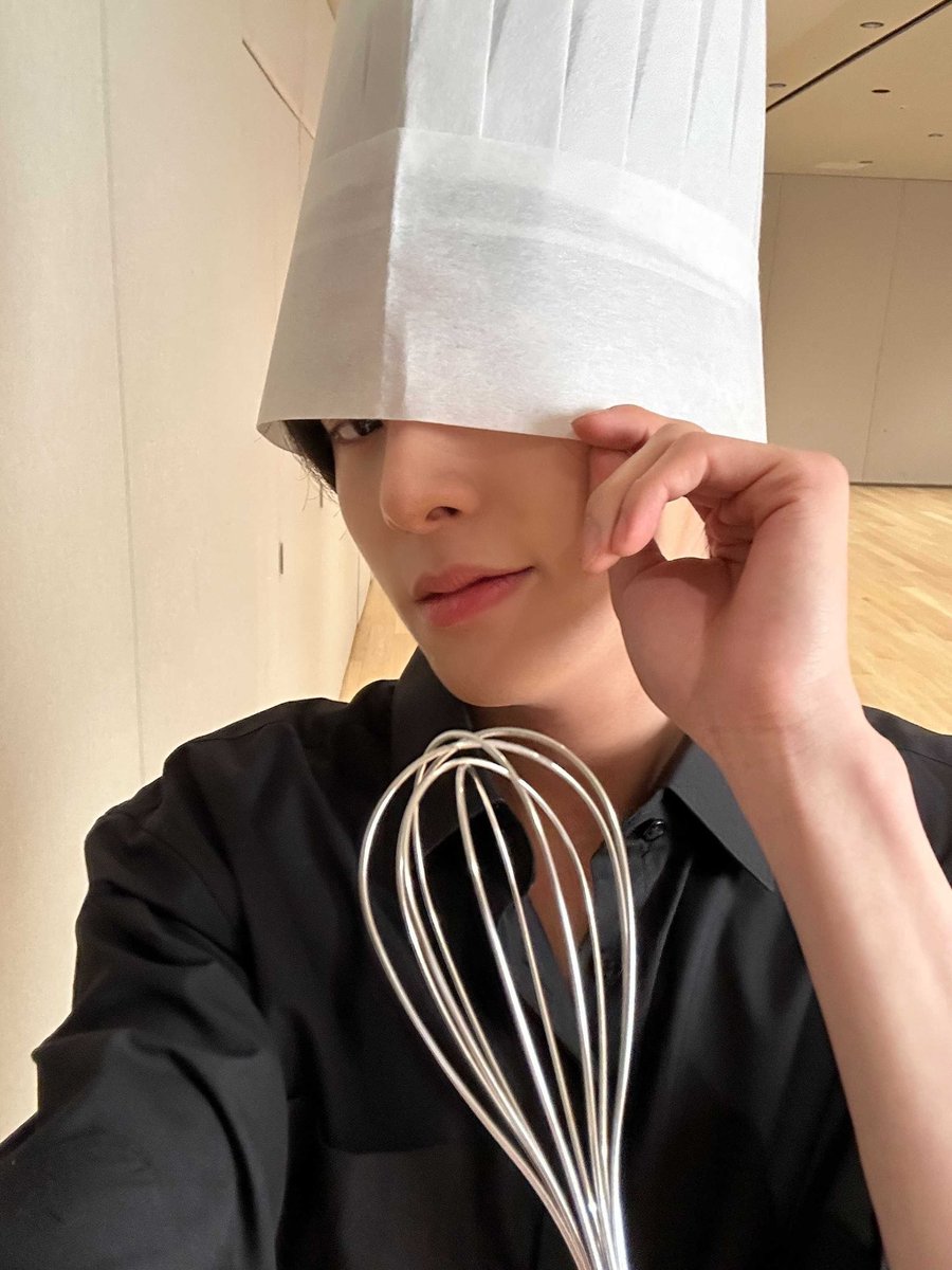 1eqqzb's tweet photo. 재윤시 https://t.co/iTafNQX1ZQ