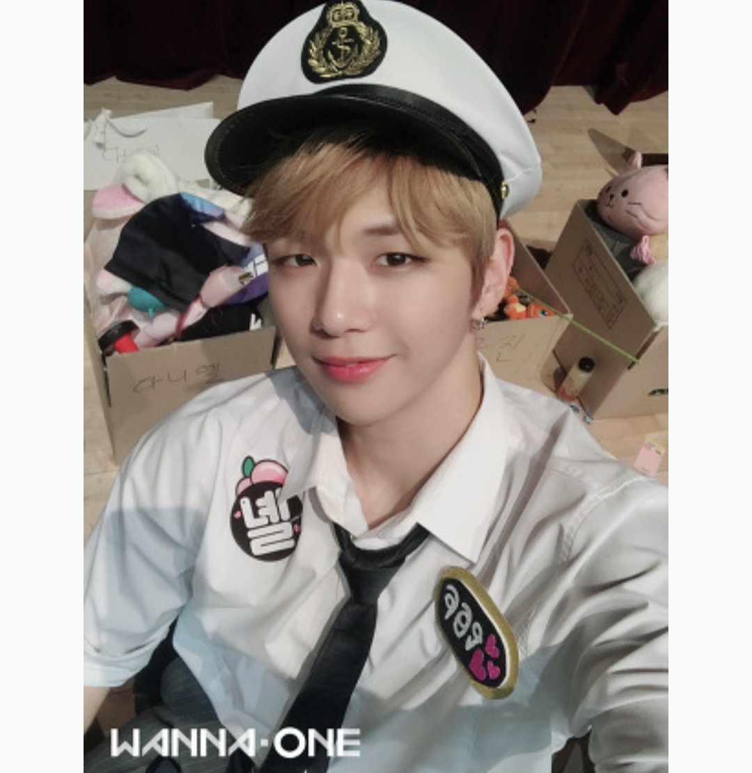 sourpatch1210's tweet photo. 마스터분대장님의 아이도루 시절 https://t.co/otOH6IXgAn