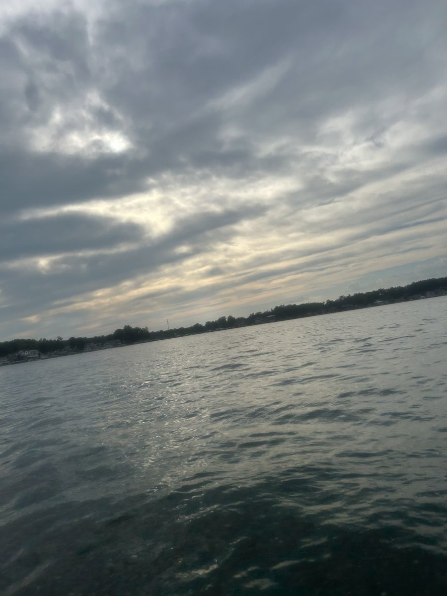 Huntone27's tweet photo. Beautiful evening last night on #LakeJames https://t.co/ZttSEmdZLL